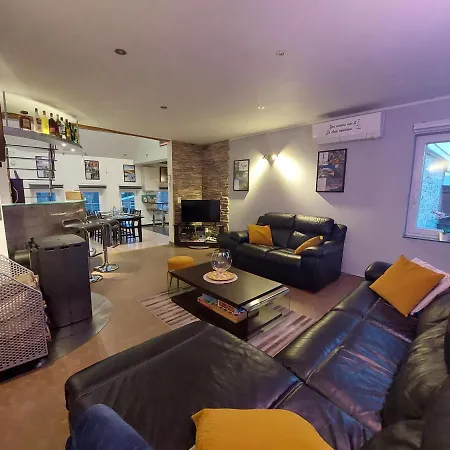 La Renaissance - Deux De Standing アパート *