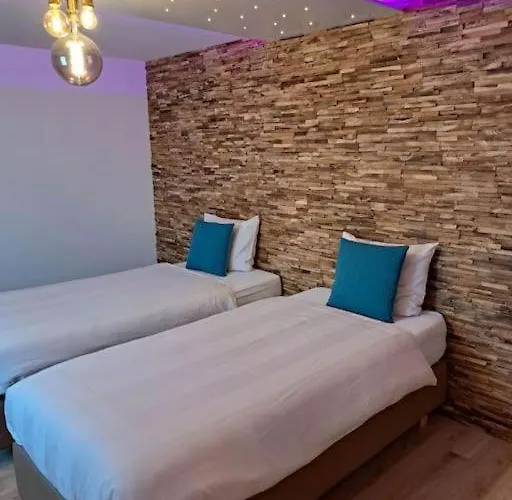 La Renaissance - Deux De Standing * Herve