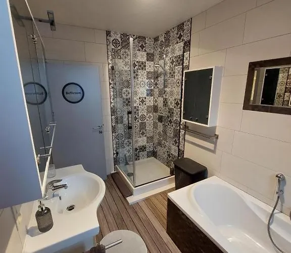 La Renaissance - Deux De Standing *